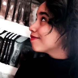 Meet your Posher, Mireya